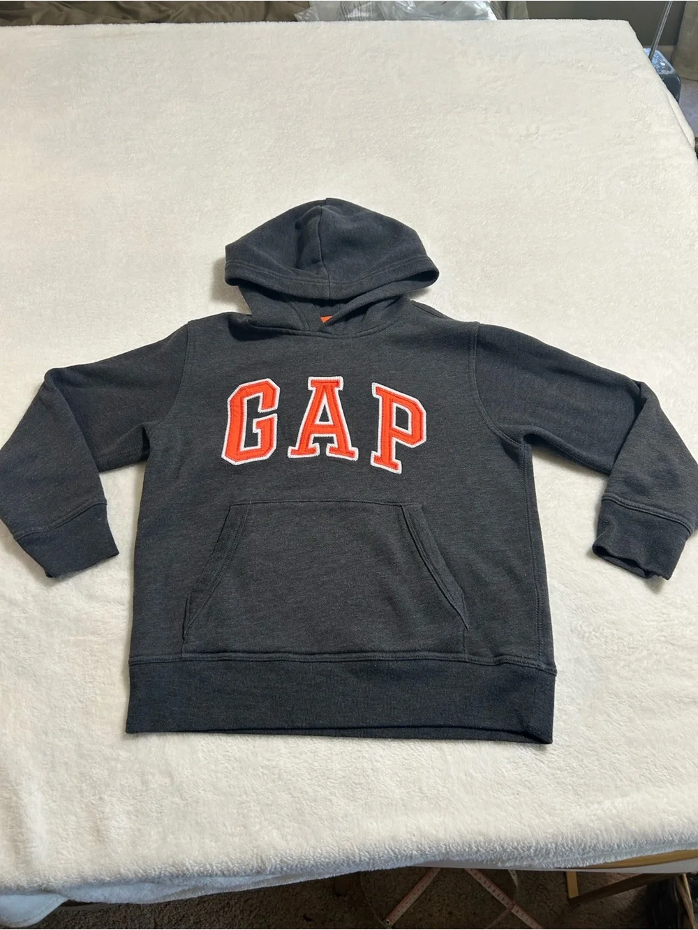 Gap Kids Charcoal Gray Logo Pullover Hoodie Size M (8) Fleece Sweatsh